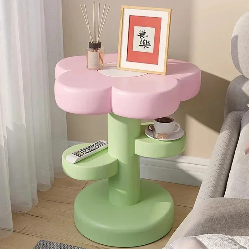 Mooi bed bijzettafel slaapkame - Coffee Tea Library recensie en prijs